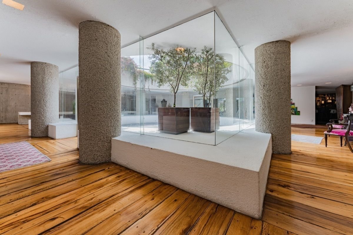 ESPECTACULAR CASA EN VENTA A 2 MINS DE BOSQUES DE LAS LOMAS