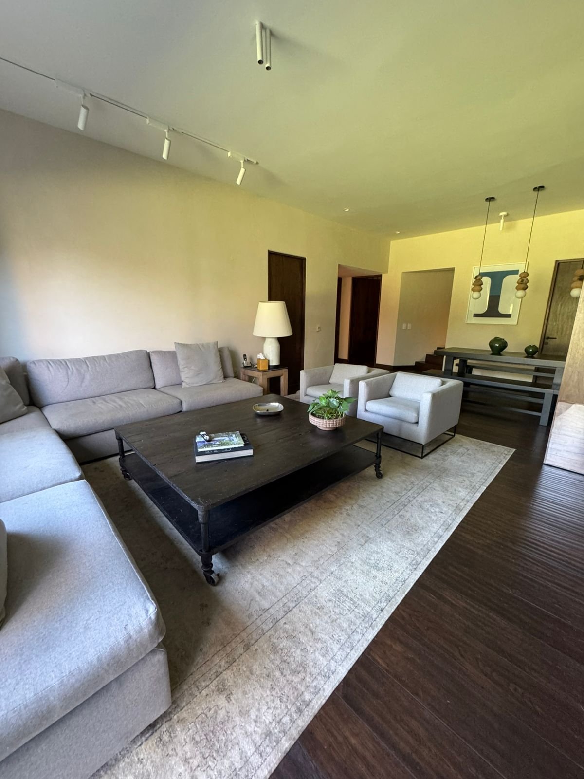 Hermosa casa en venta en Rosaleda, Lomas Altas