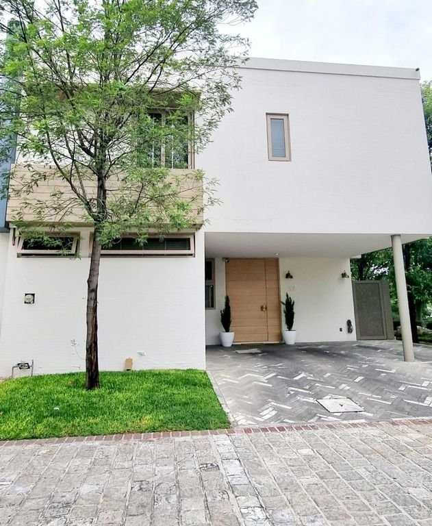 RESIDENCIA en VENTA en Coto Los Castaños