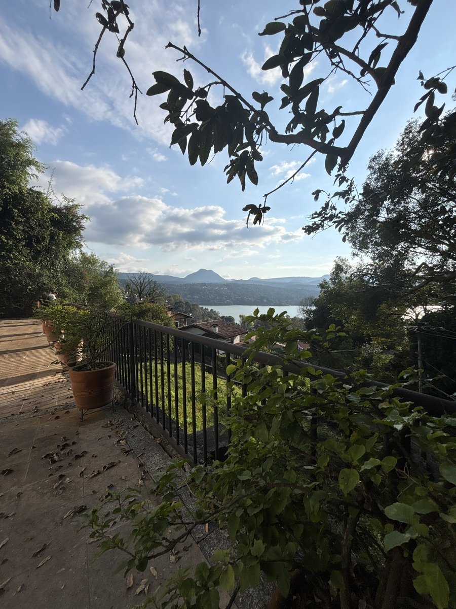 Casa en Venta Valle de Bravo