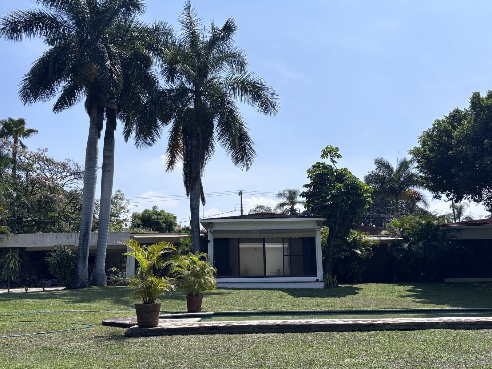Quinta La CALMA en venta como terreno en Las Quintas 