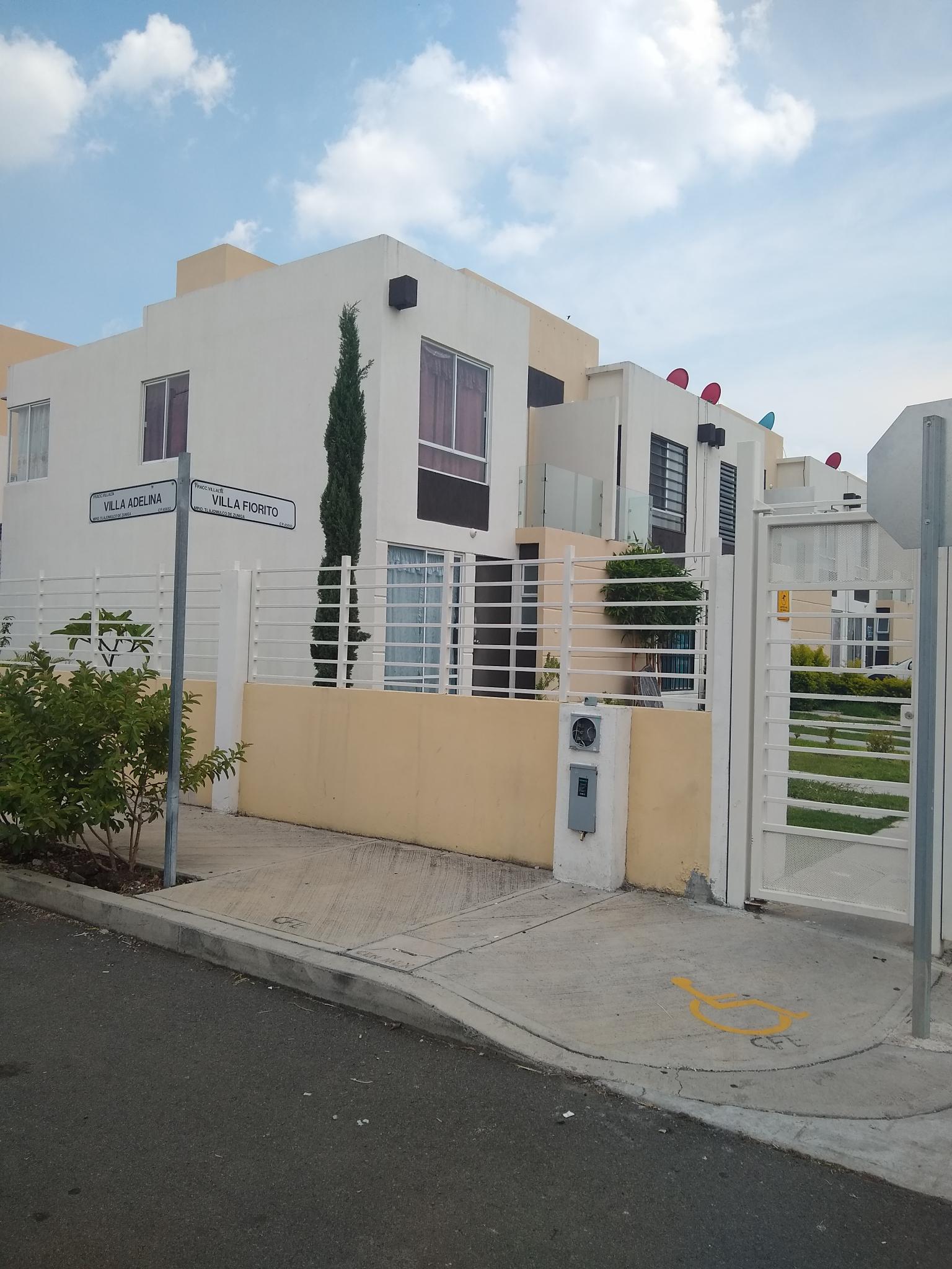 Casa en venta en Av,Villalta 1, Villas de la hacienda, Tlajomulco de