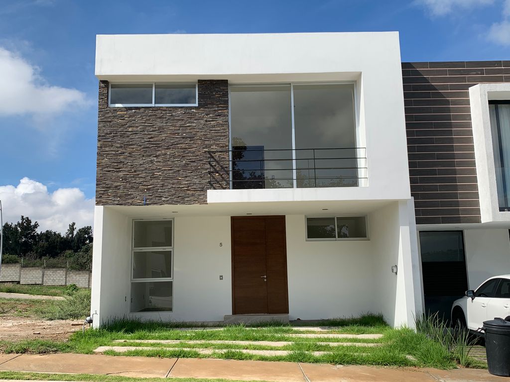 Casa en venta en Av.,Guadalajara, Valle imperial, Zapopan, Jalisco