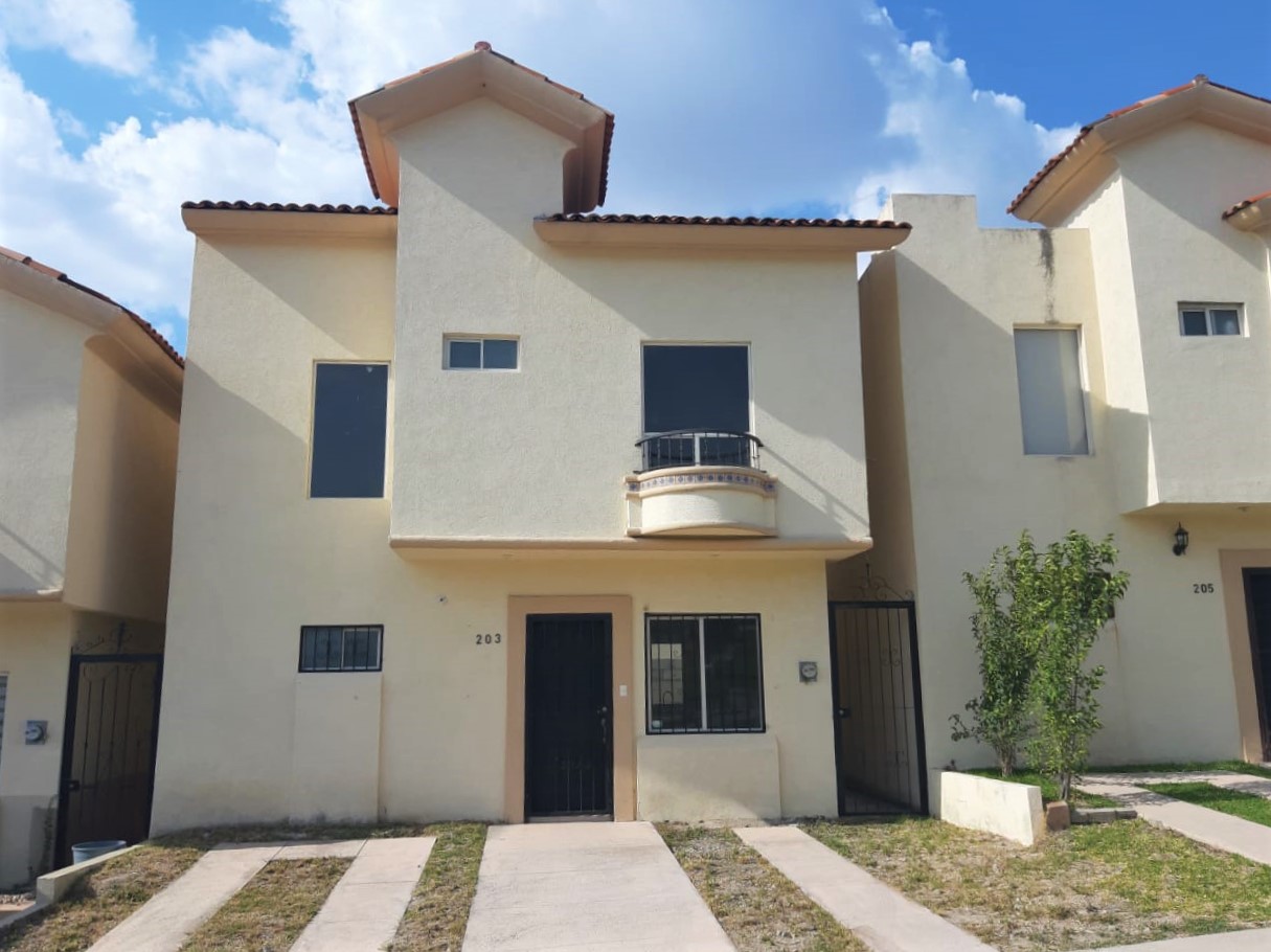Casa en venta en Boulevard,Alta,Califonia 203, Alta california, Tlajomulco de Zúñiga, Jalisco