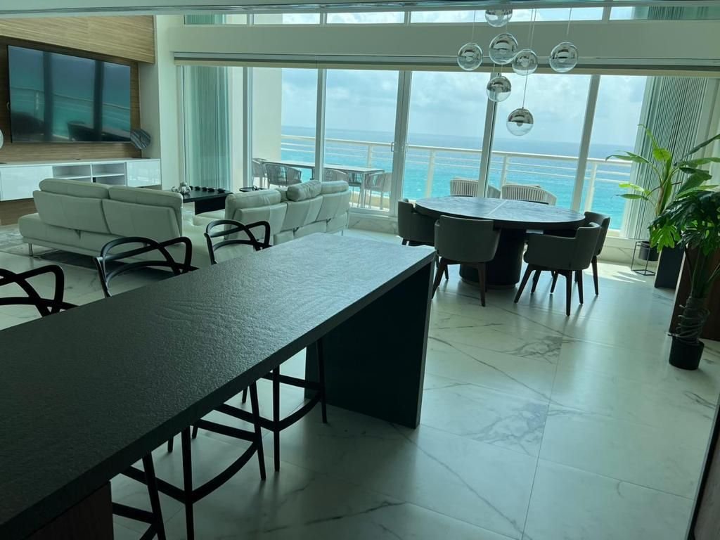 Departamento PH en Venta, Torre Maralago, Cancún. — Cancún