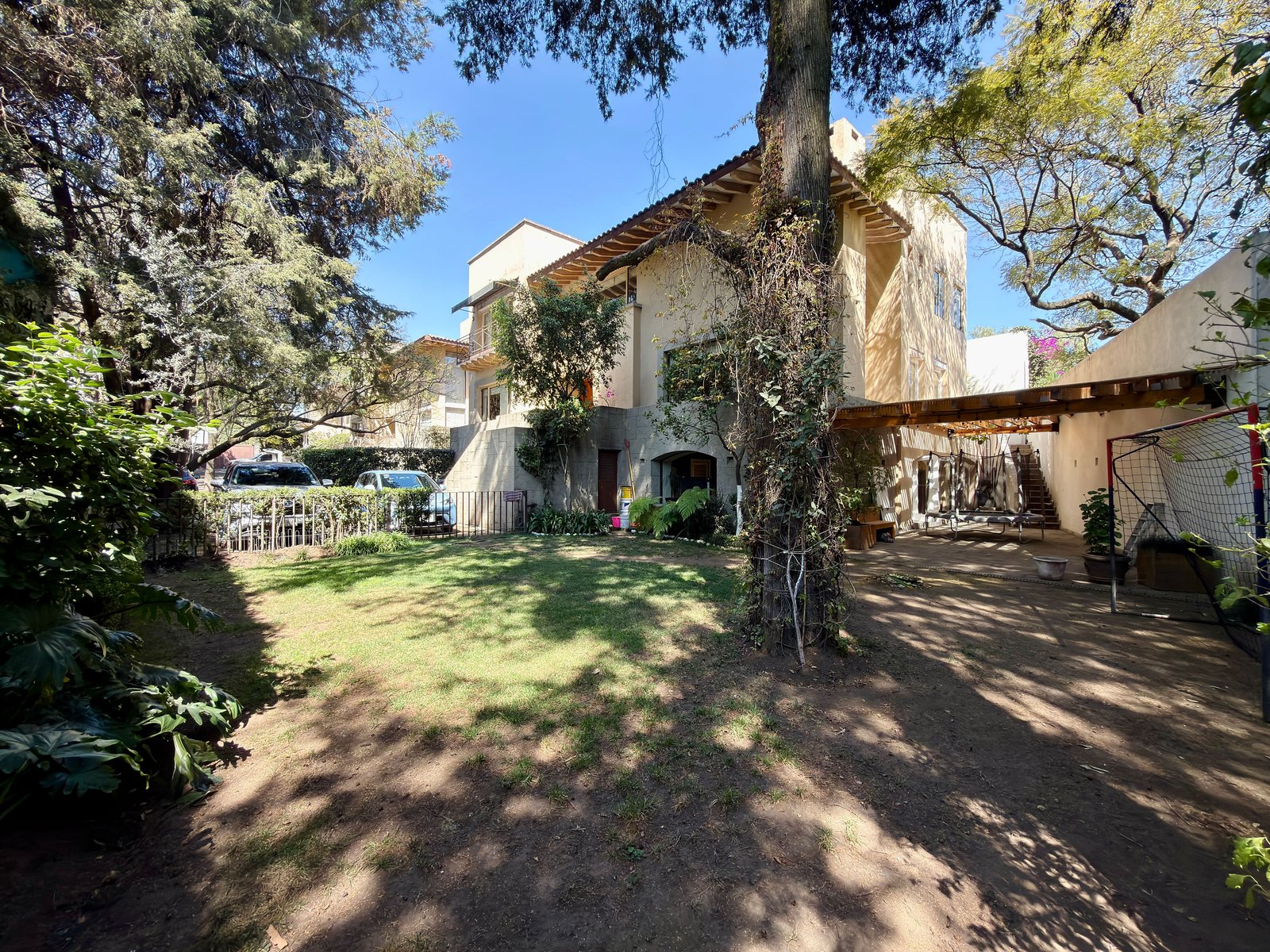 Casa En Condominio en venta en Jardines del Pedregal  · foto 2