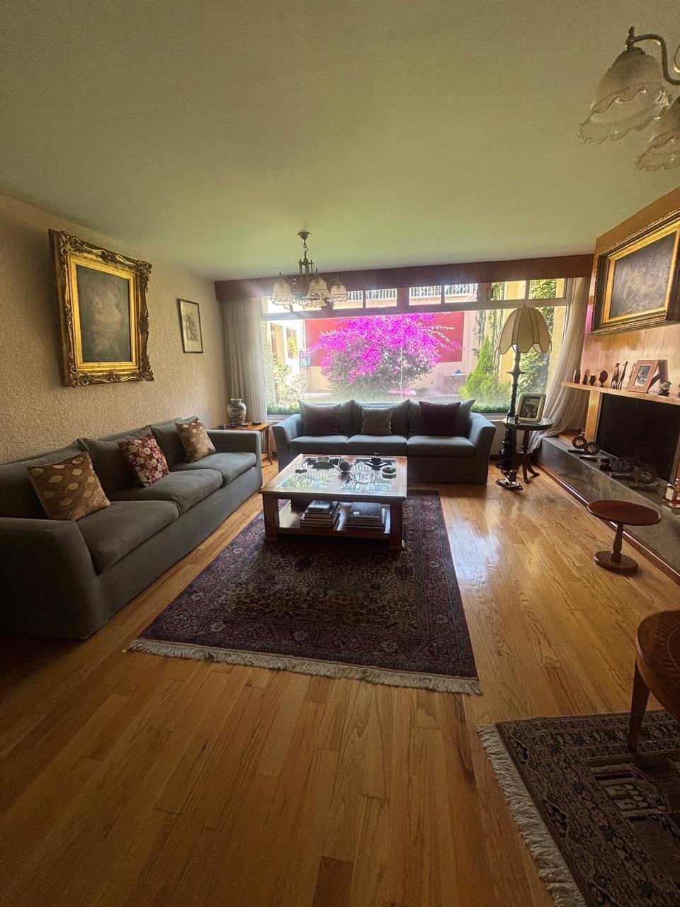 Casa en venta en Fuentes del Pedregal · foto 2