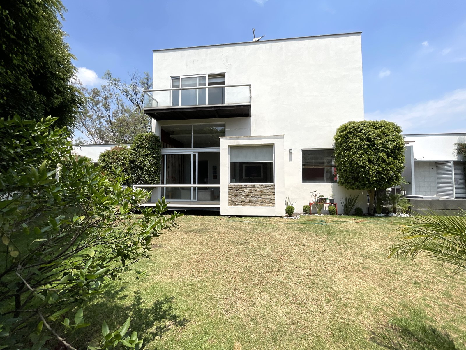 Casa en venta en Lomas Altas 3 Recámaras · foto 2