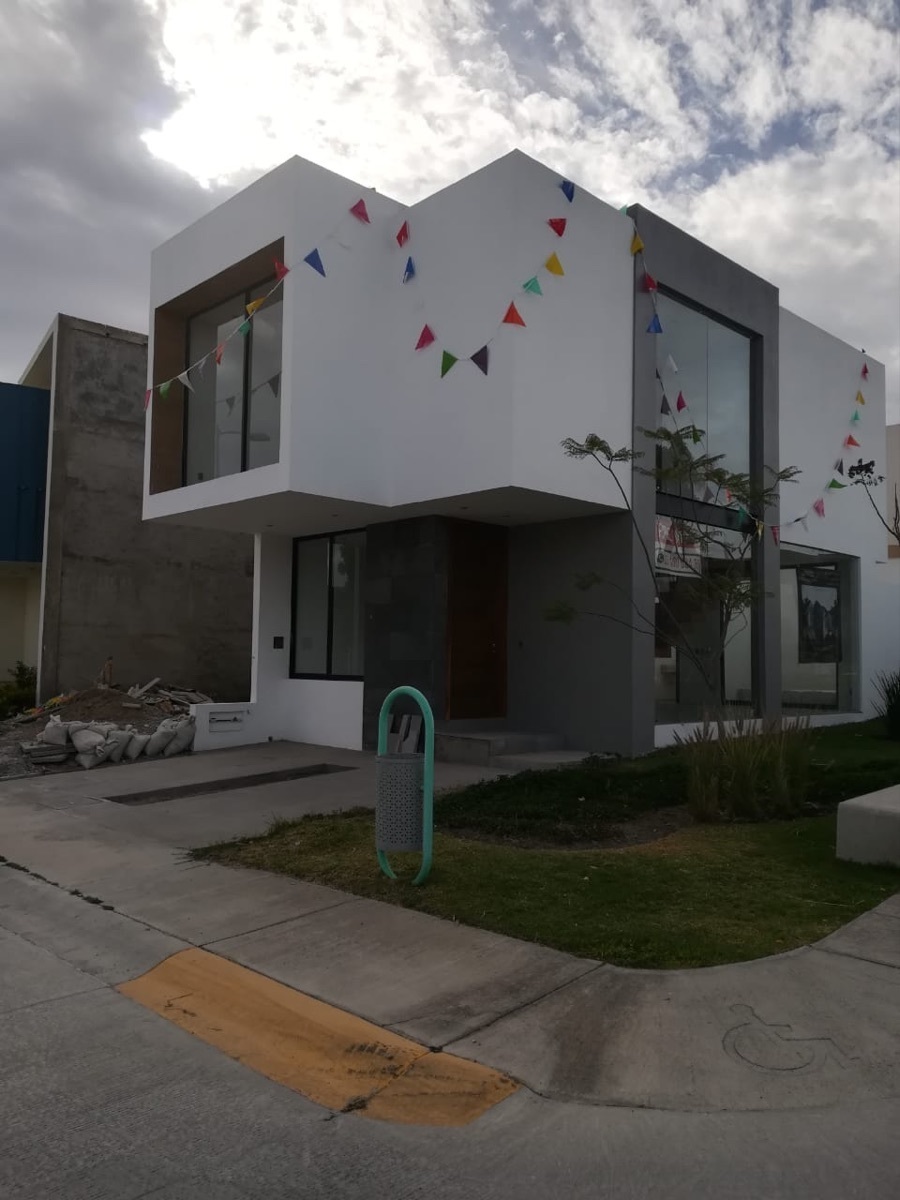 Acueducto Escobedo Trovit