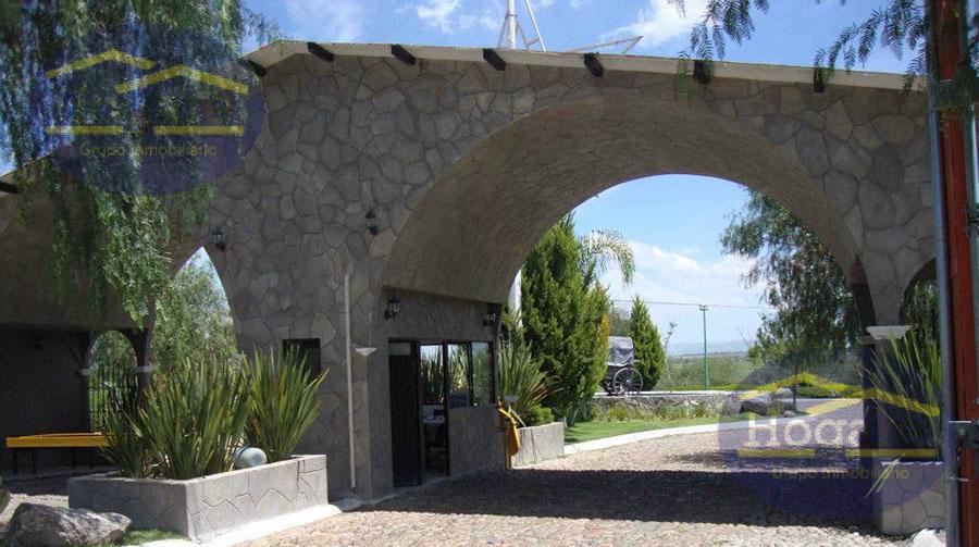 Terreno en venta en Terreno,En,Venta,En,Fraccionamiento,Lomas,Del,Sur,,Abasolo,,Gto., Lomas del