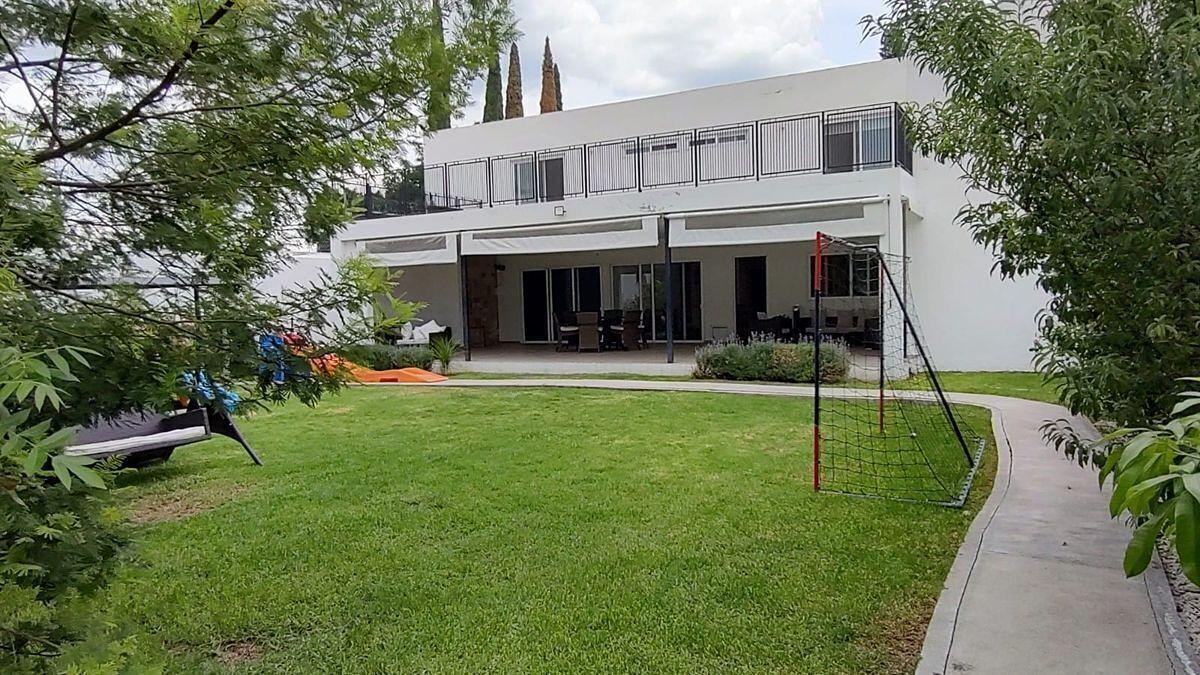 Casa de Lujo en Venta o Renta en Juriquilla Querétaro Villas del Mesón · foto 3