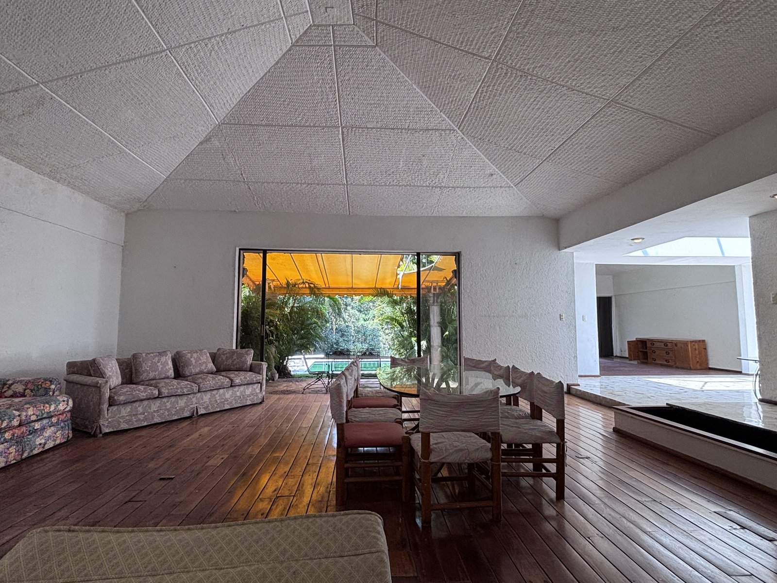 Quinta La CALMA en venta como terreno en Las Quintas  · foto 4