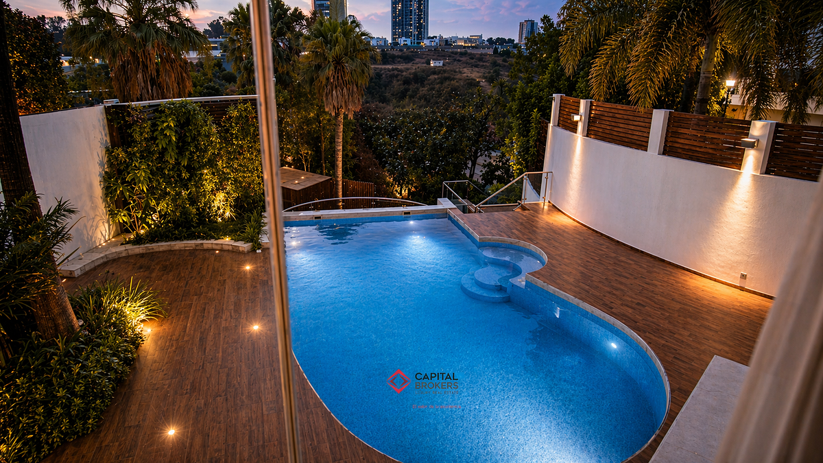 Casa de lujo en venta en Virreyes con alberca y amplios espacios. · foto 3