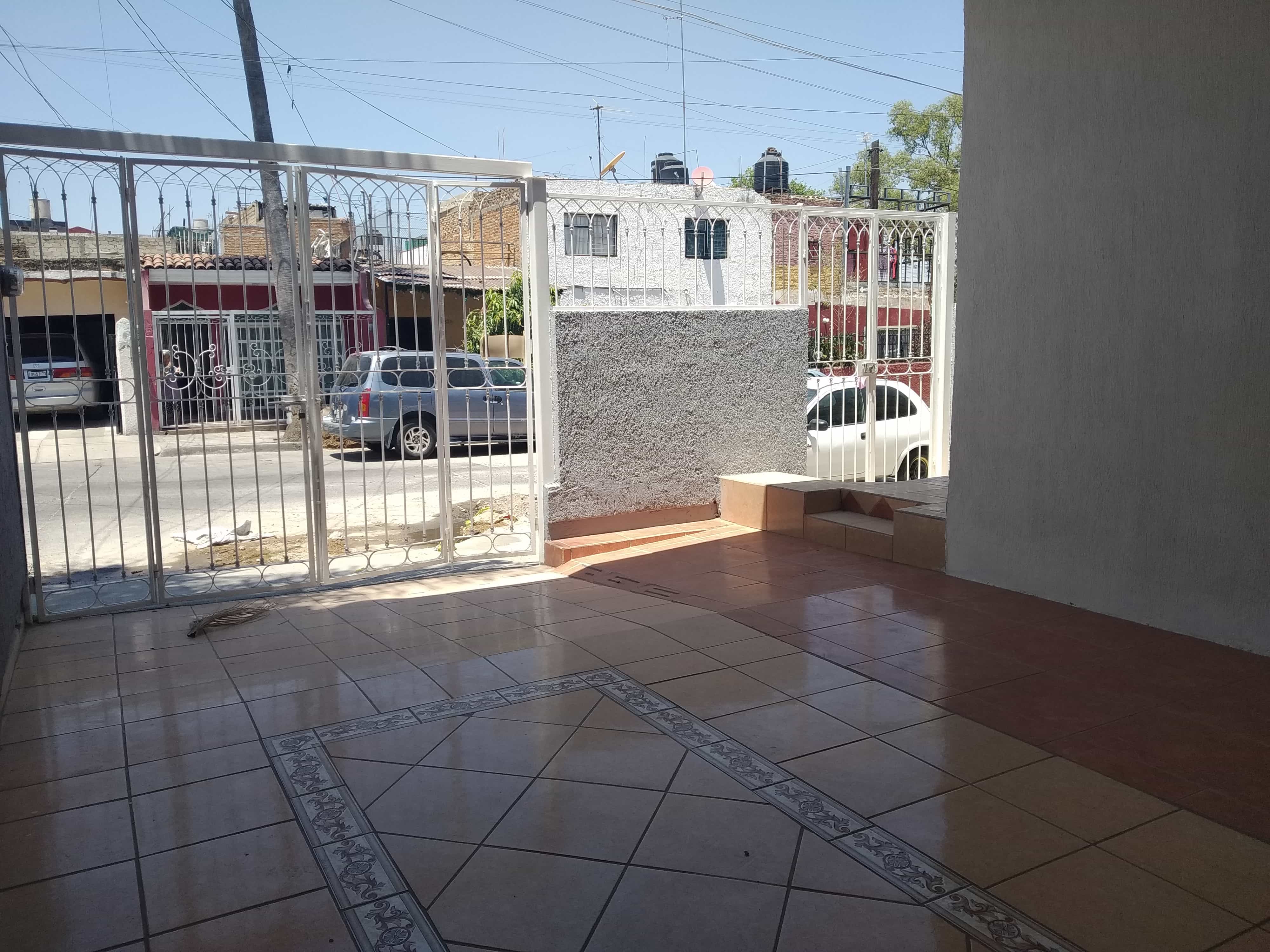 Casa en venta en Madrid 2600, Colonia santa elena alcalde poniente, Guadalajara, Jalisco Casas Casa en venta en Madrid 2600, Colonia santa elena alcalde poniente, Guadalajara, Jalisco Casas