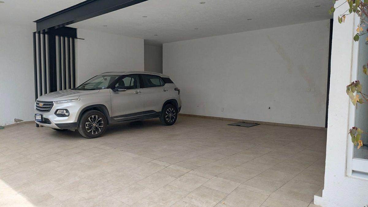 Casa de Lujo en Venta o Renta en Juriquilla Querétaro Villas del Mesón · foto 5