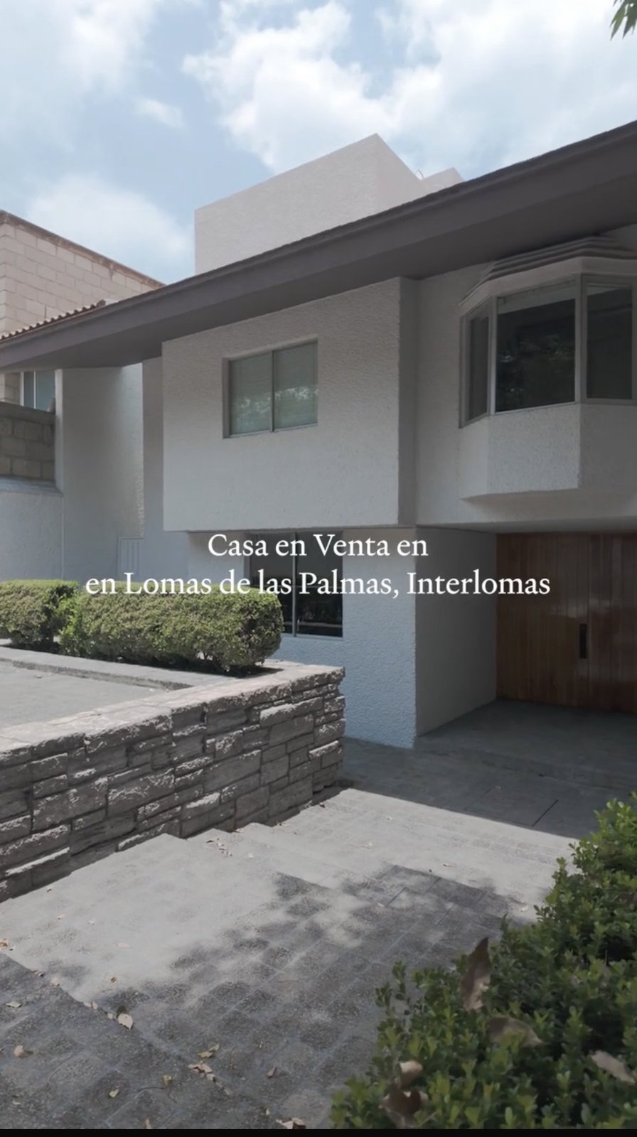 Casa en venta en calle con pluma de vijilancia Lomas de las Palmas, Interlomas