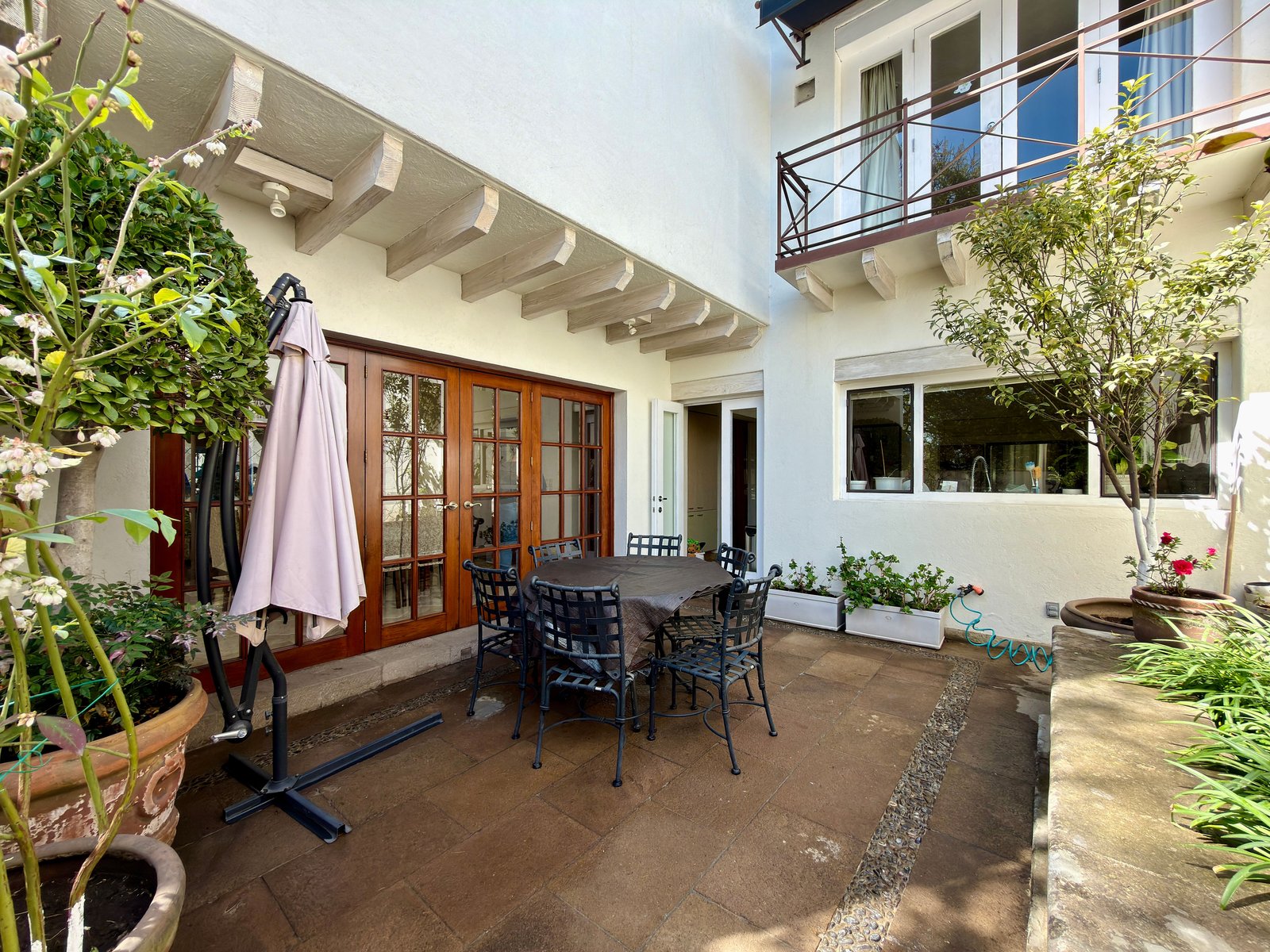 Casa En Condominio en venta en Jardines del Pedregal  · foto 4