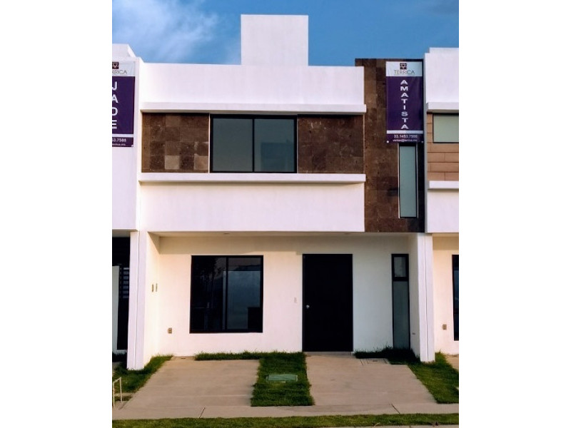 Casas En Venta En La Moraleja Zapopan Lamudi