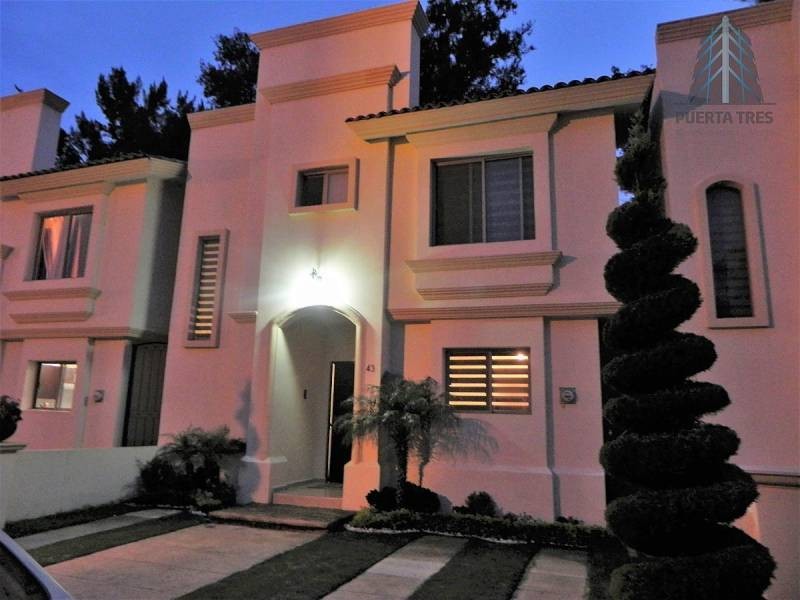 Casa en renta en Dominicos 43, Villa california, Tlajomulco de Zúñiga, Jalisco Casas y Terrenos