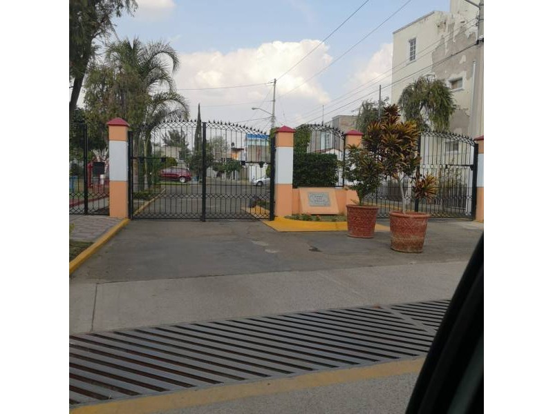 Casa en venta en Parque,De,Santa,Cruz, Parques de santa cruz del valle, Tlaquepaque, Jalisco Casa en venta en Parque,De,Santa,Cruz, Parques de santa cruz del valle, Tlaquepaque, Jalisco