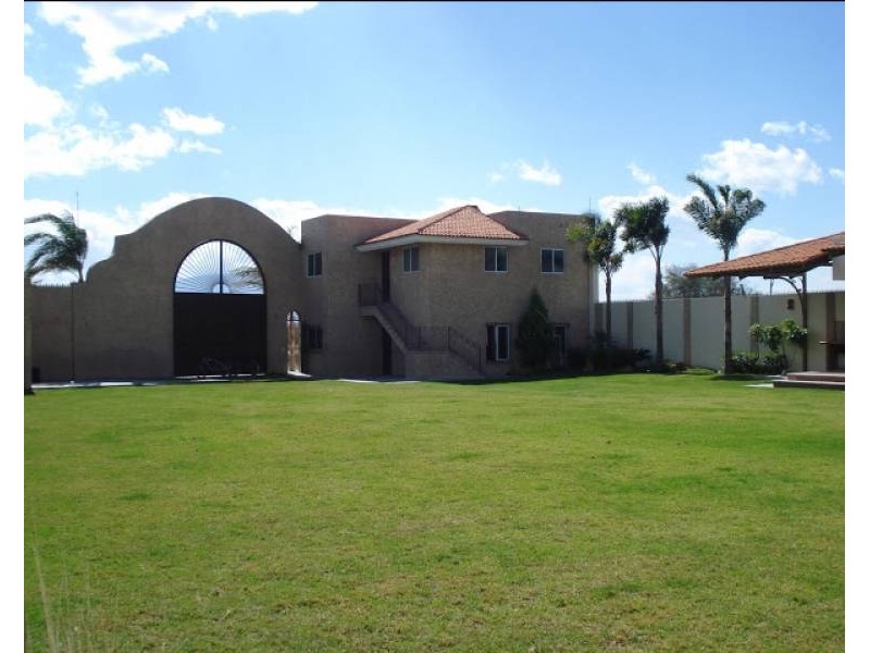 Hacienda en venta en Divisadero, Santa cruz del valle, Tlajomulco de Zúñiga, Jalisco Casas y Hacienda en venta en Divisadero, Santa cruz del valle, Tlajomulco de Zúñiga, Jalisco Casas y